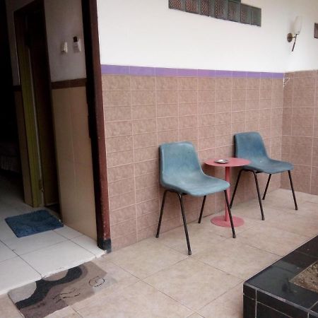 Hotel Surakarta Tulungagung Dış mekan fotoğraf